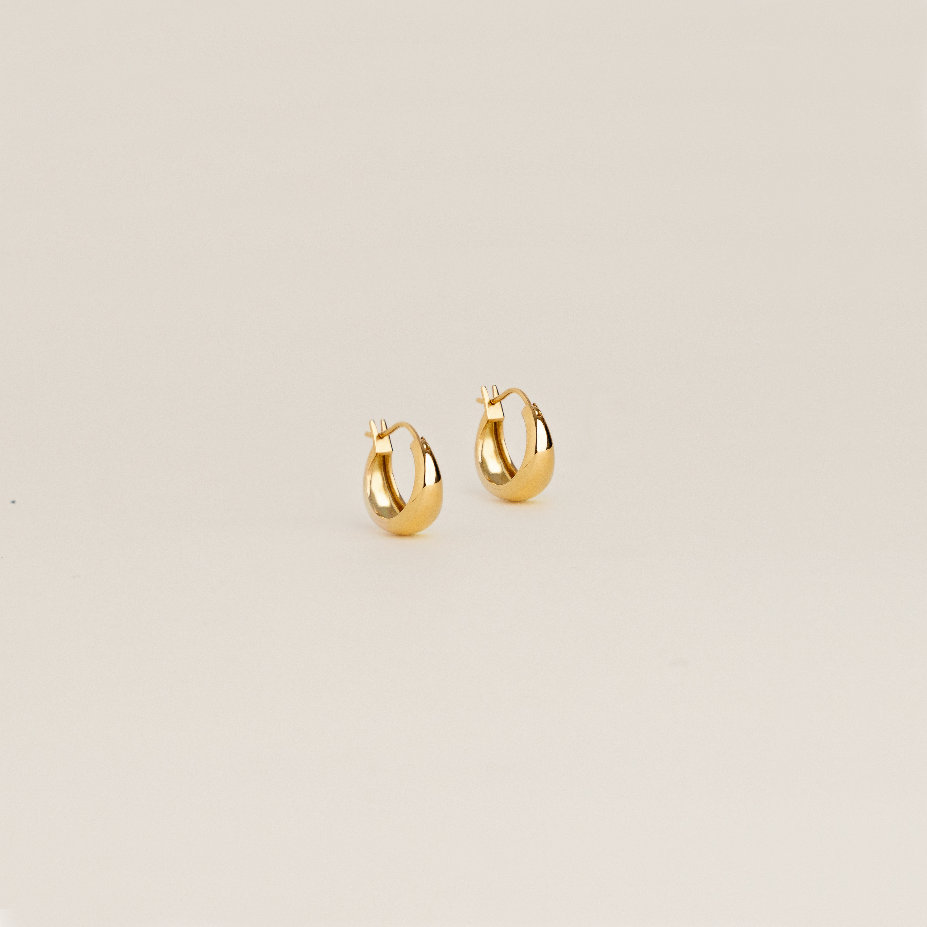 MINI BOLD HOOPS