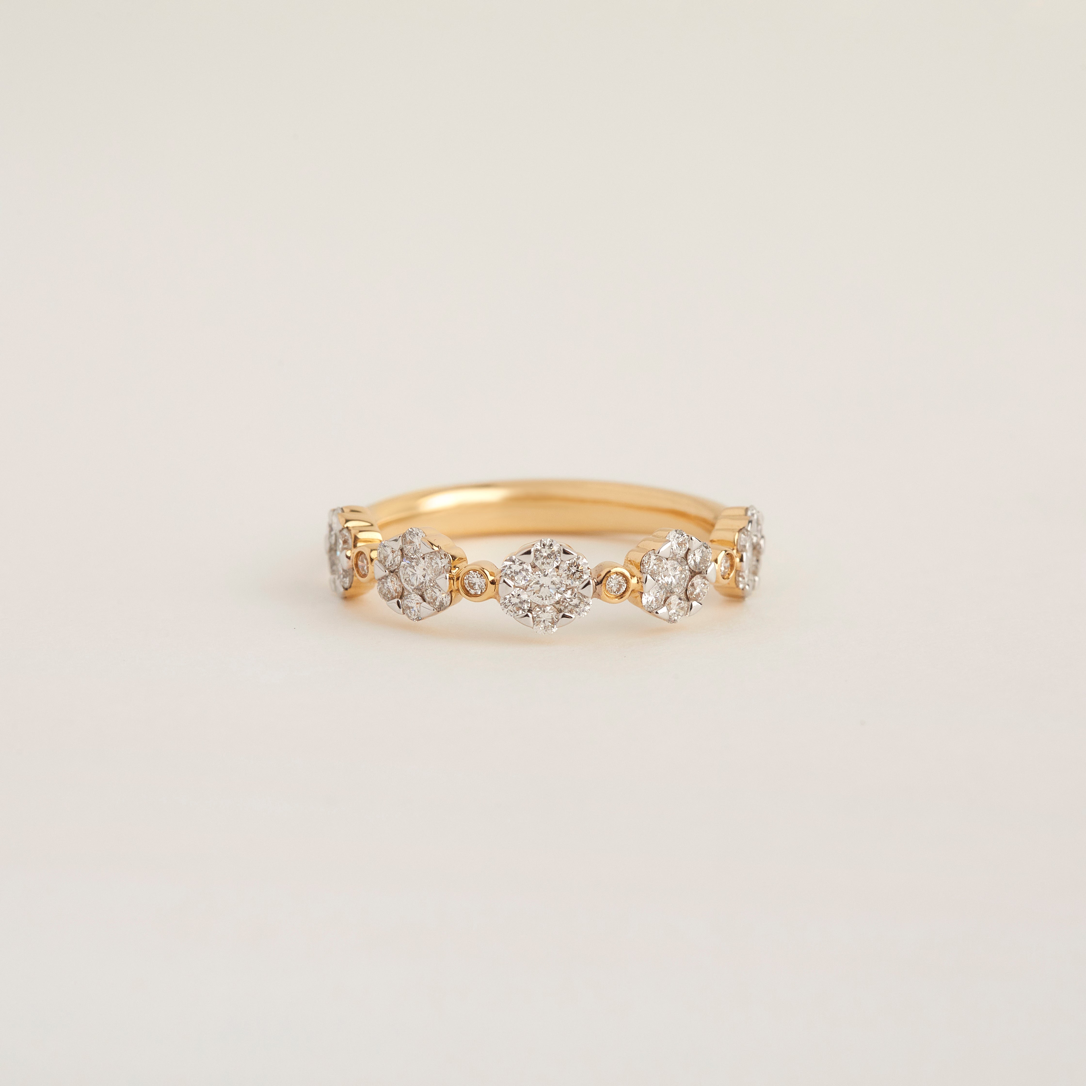 ROSETA HALF ETERNITY RING