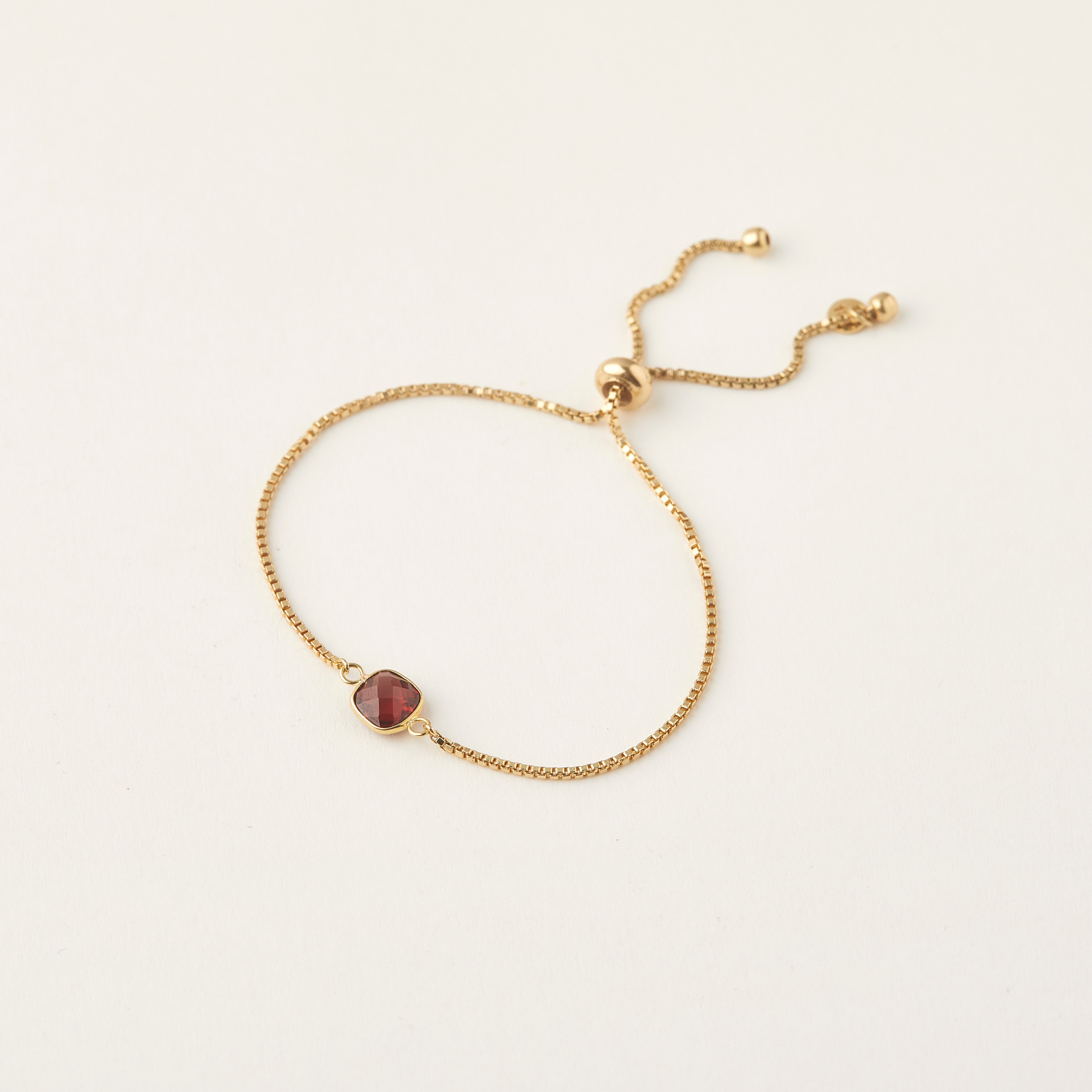 GARNET AJUSTABLE BRACELET