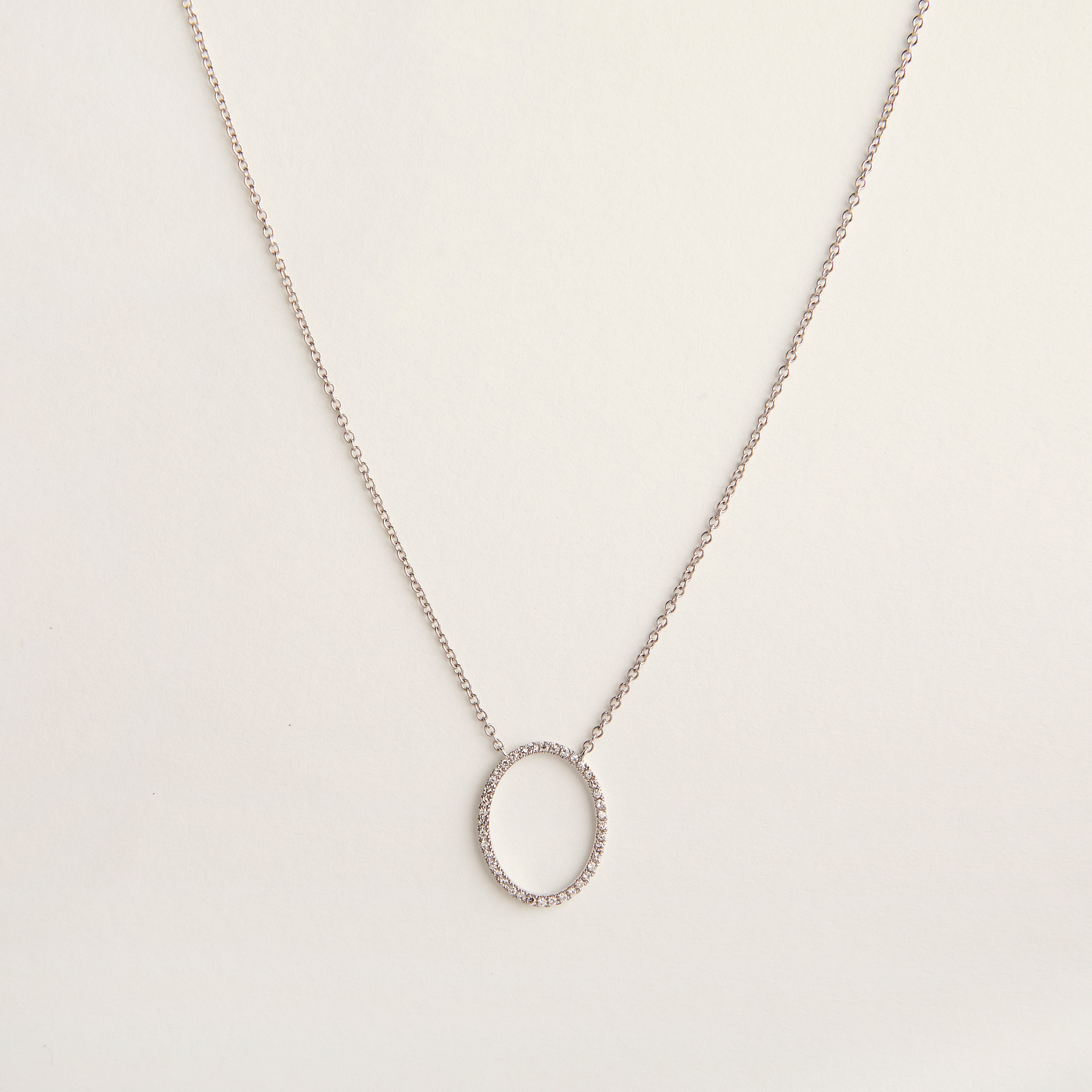 OVAL DIAMONT NECKLACE