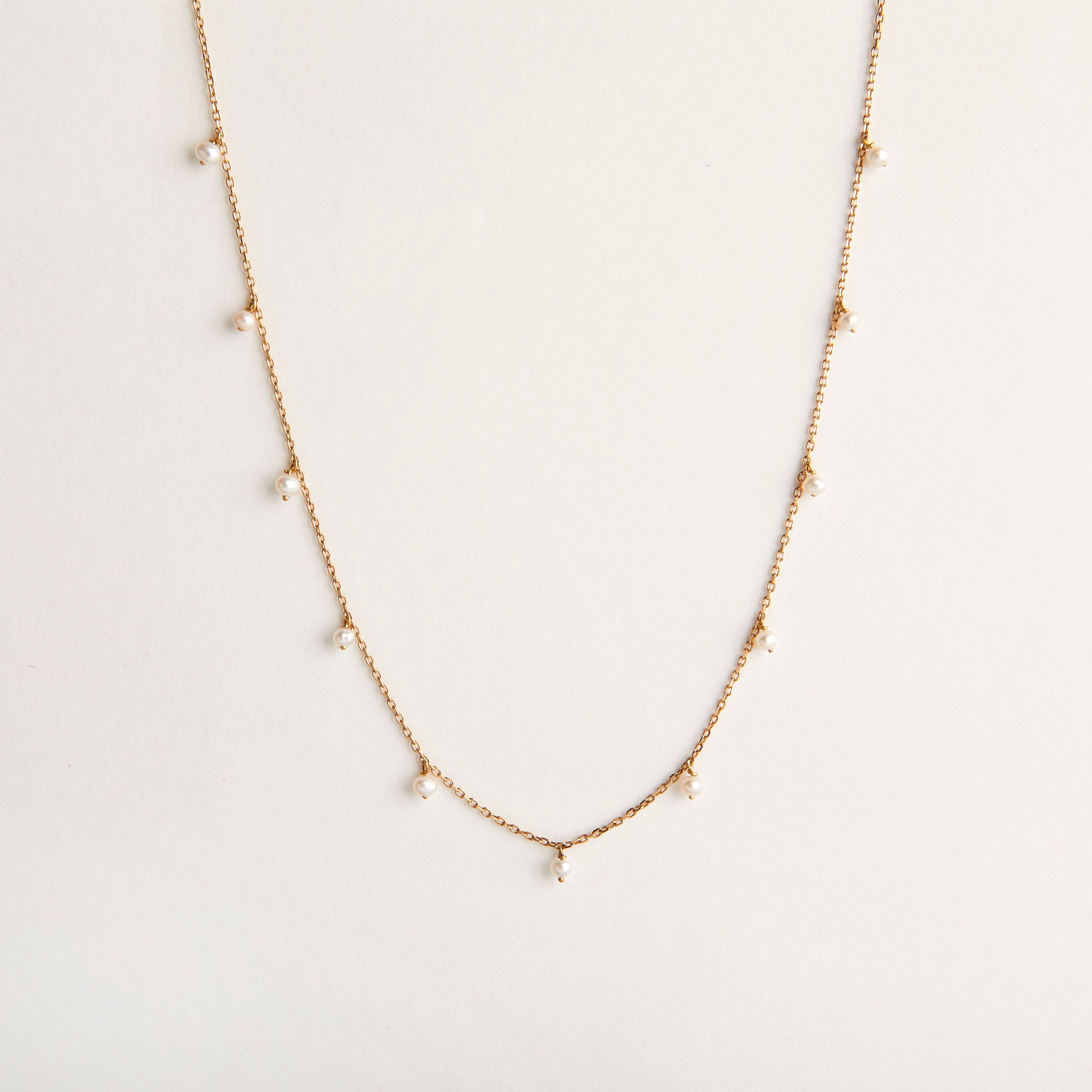 TINY SEA PEARLS NECKLACE